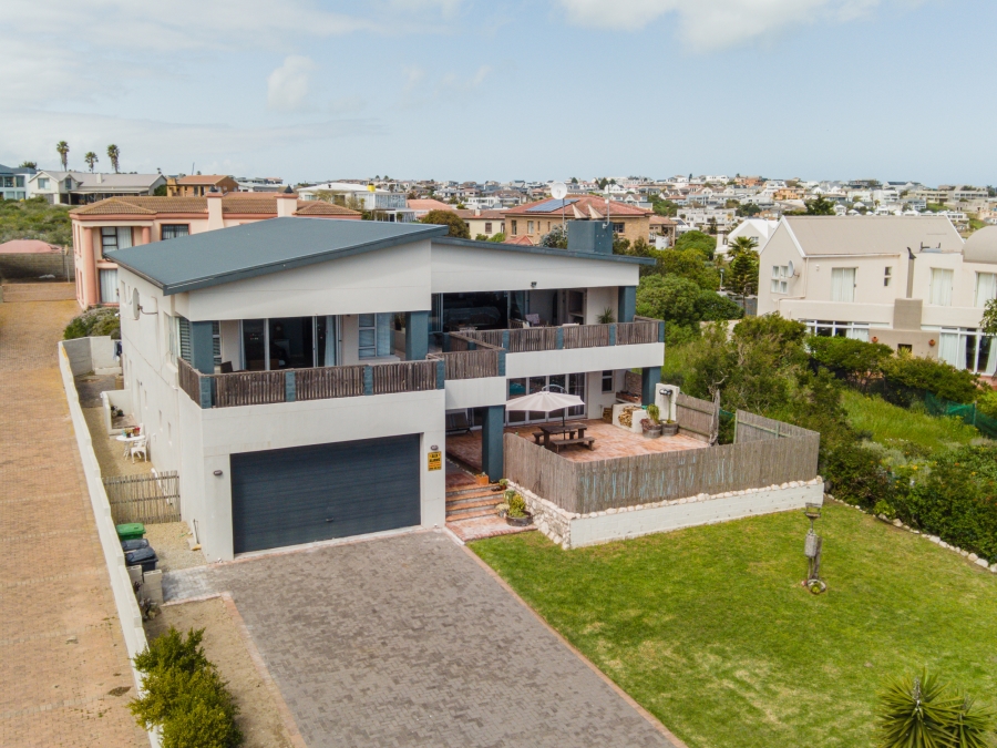 5 Bedroom Property for Sale in Myburgh Park Western Cape